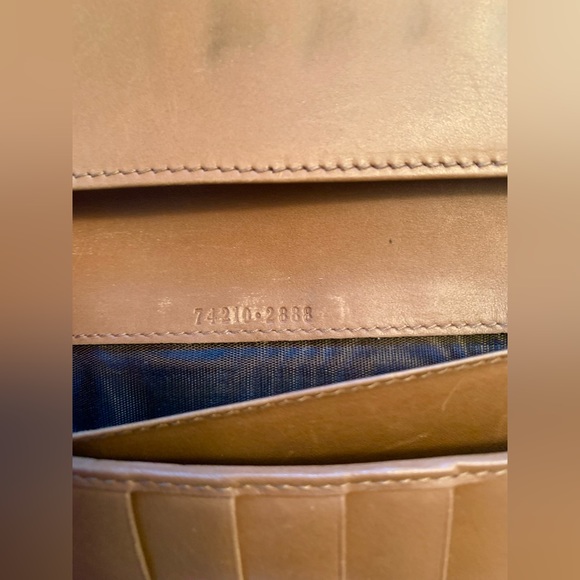 Gucci GG Signature Long Wallet - Picture 10 of 12